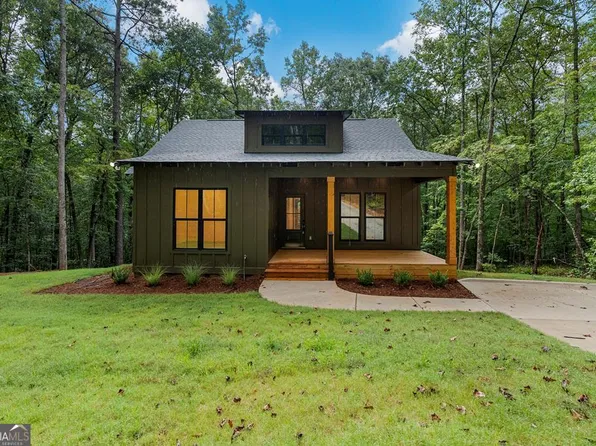 424 Oak Dr, Pine Mountain, GA 31822
