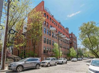 1021 Grand St APT 1F, Hoboken, NJ 07030