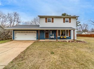 3230 Gary Ln, Eau Claire, WI 54703