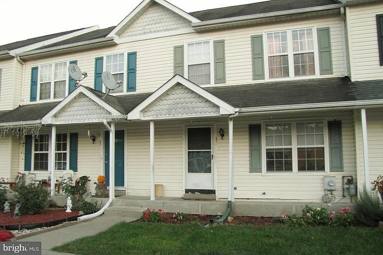 1st image of 642 Buena Vista Dr