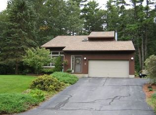 4 Pepperell Cir, Nashua, NH 03062