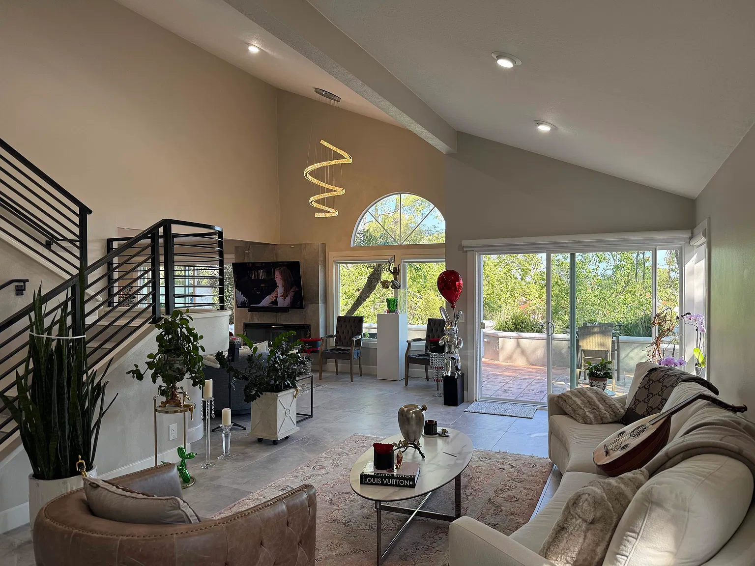 3 bed, 2069 sqft, $8,800 — Photo 4
