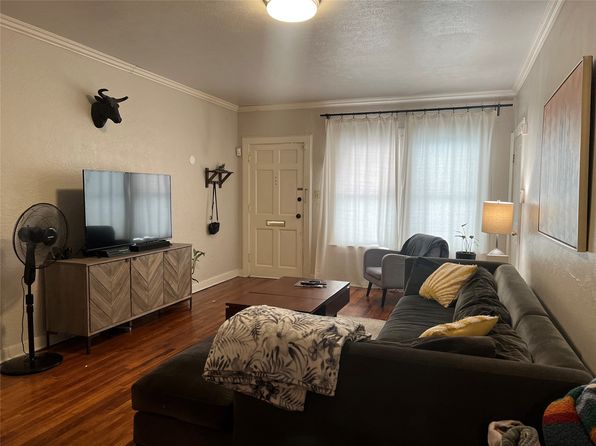 Additional property image - 902 S Oak Cliff Blvd #A-B, Dallas, TX 75208