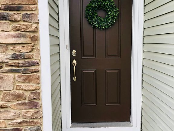 4th image of 425 Nora Dr