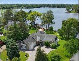 3337 Alco Dr, Waterford, MI 48329