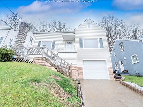 2nd image of 398 Forest Cir