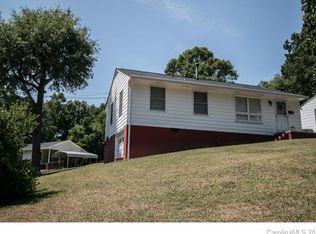 323 Oakwood Cir, Gastonia, NC 28054