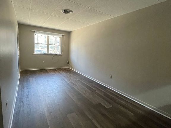 2nd image of 613 W Broadway #1