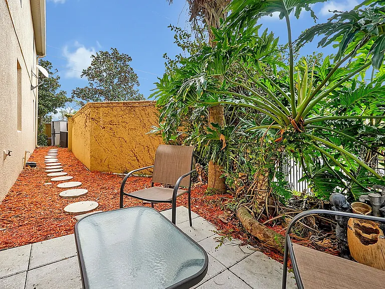 2663 Andros Ln — Photo 6