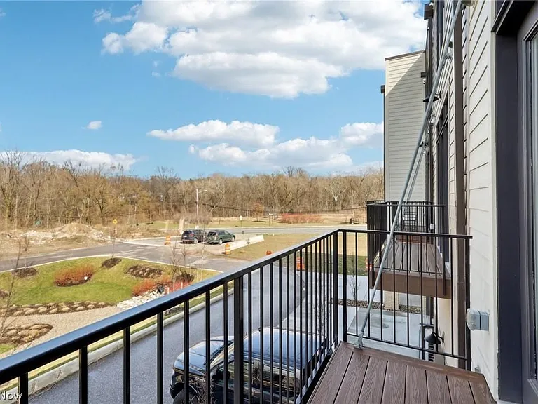11218 N Park Pl — Photo 32