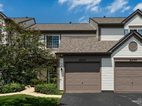 2577 Arcadia Cir, Naperville, IL 60540