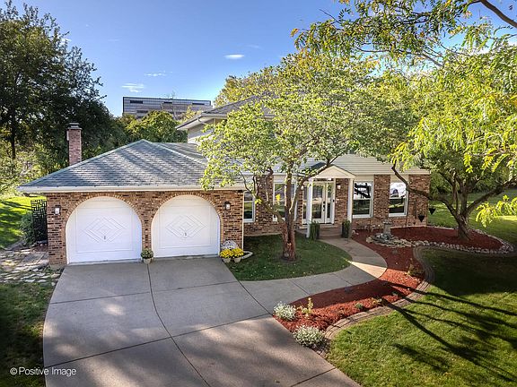 2nd image of 1450 Oak Hill Ct