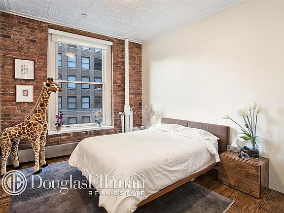 5th image of 57 Prince St APT 4F
