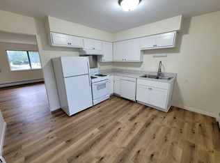 2365 30th St SW APT 10, Wyoming, MI 49519