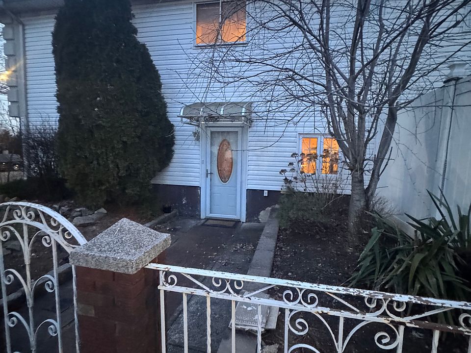 1st image of 923 Sheldon Ave Floor 2