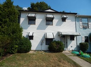 32 Hampshire Rd, Sicklerville, NJ 08081