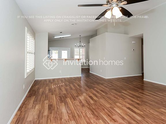 3rd image of 868 E Via Elena St