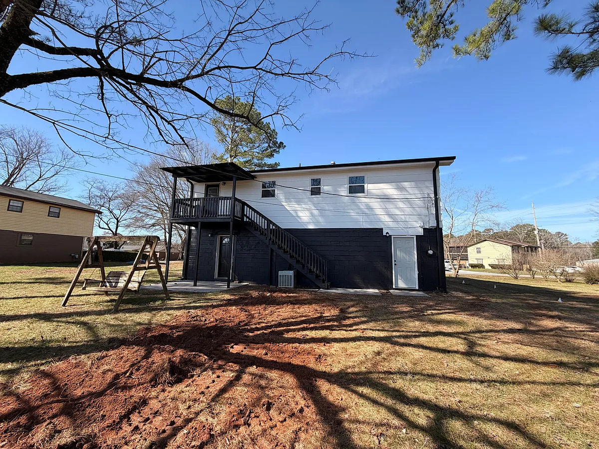 Building Photo - 103 Edinburgh Dr