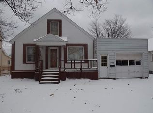 922 Oak St, Negaunee, MI 49866