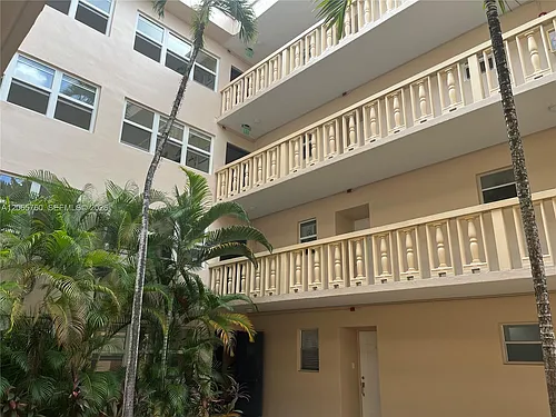 410 SE 2nd St Photo 1