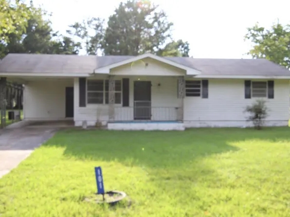 101 N Middleton St, Nicholls, GA 31554