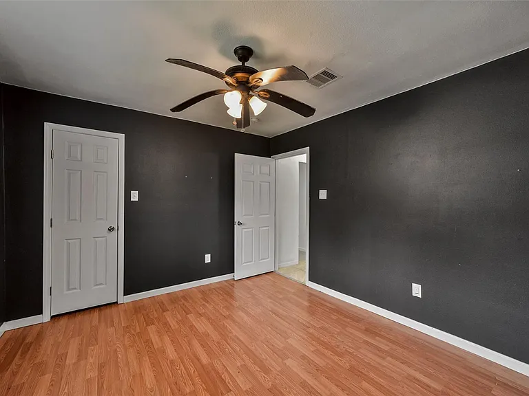 214 Schilling St — Photo 19