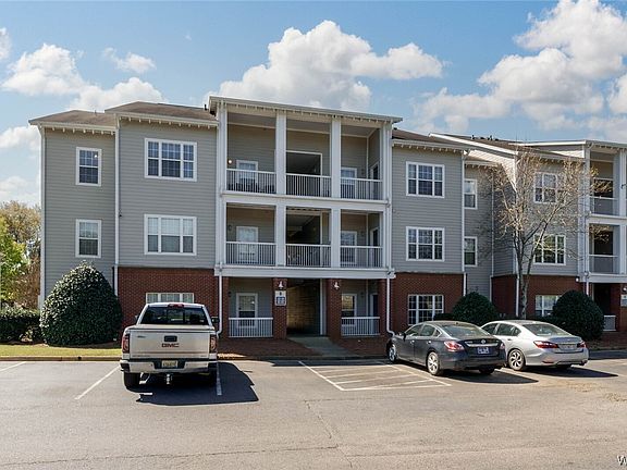 3rd image of 303 Helen Keller Blvd APT B126
