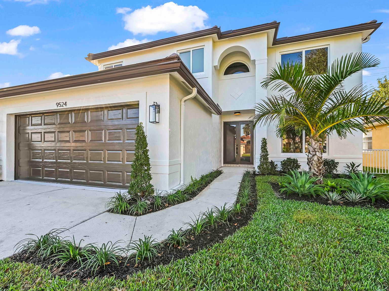 マカろーん 9524 Fox Trot Lane, Boca Raton, FL 33496 | Zillow