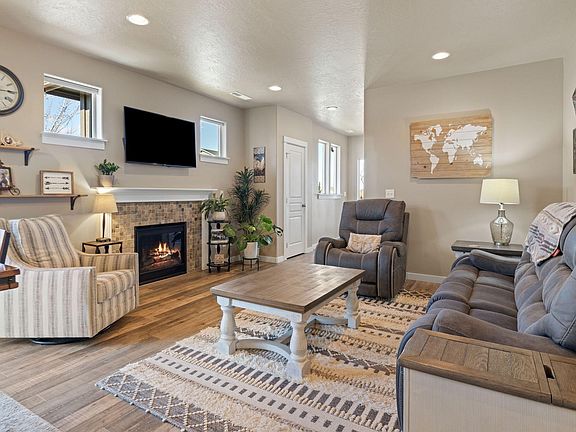 5th image of 21331 NE Eagle Crossing Ave