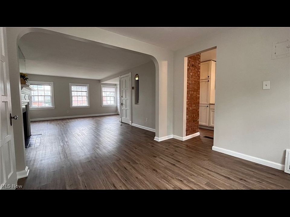 1st image of 3397 Westbury Rd #1