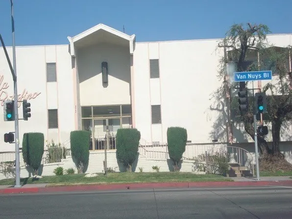 Villa Portofino - Villa Portofino Apts, LP, 8862 Van Nuys Blvd APT 26, Panorama City, CA 91402
