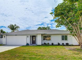 6621 27th Avenue Dr W, Bradenton, FL 34209
