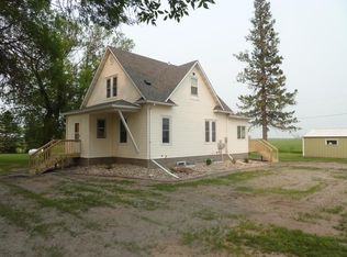 103 Franklin St SE, Courtenay, ND 58426