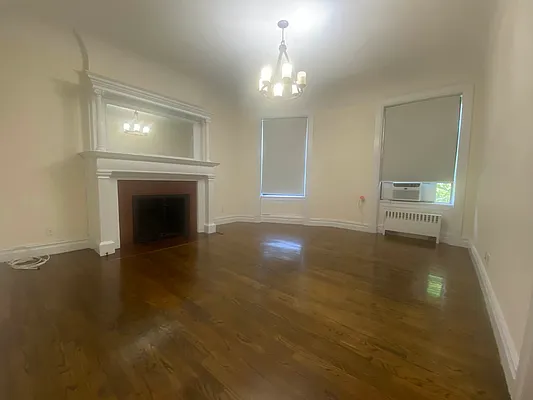 Rented by Compass | media 9