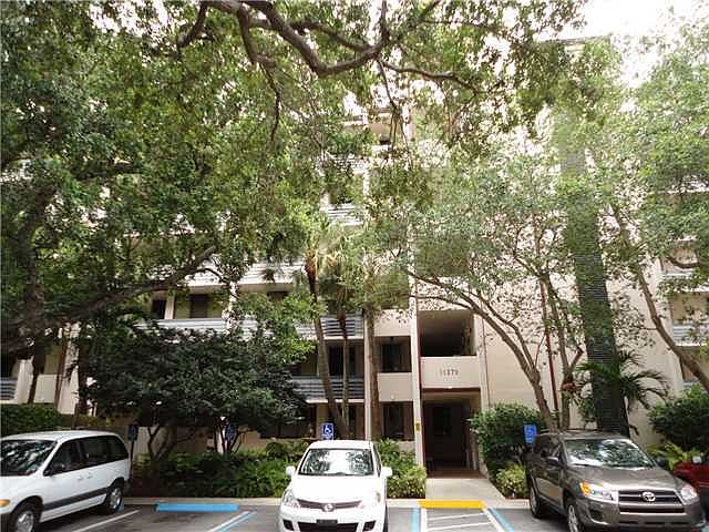 1st image of 11370 Twelve Oaks #313