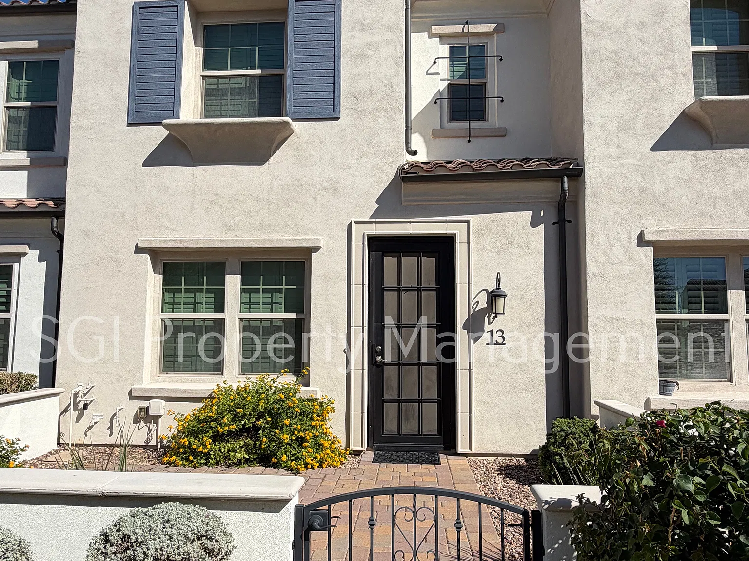 Upgraded Chandler home for rent — Photo 1