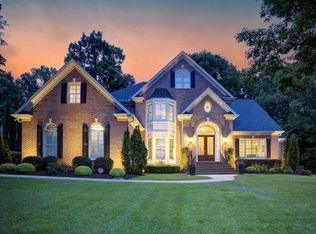 102 Hemingford Cir, Simpsonville, SC 29681