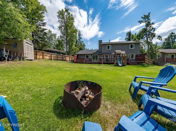 10841 Klutina Cir, Eagle River, AK 99577