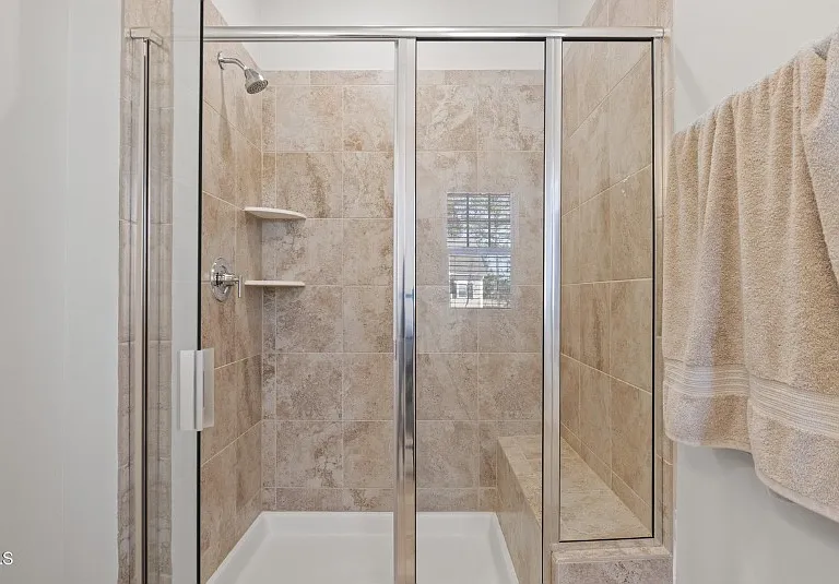 6102 Beale Loop — Photo 10