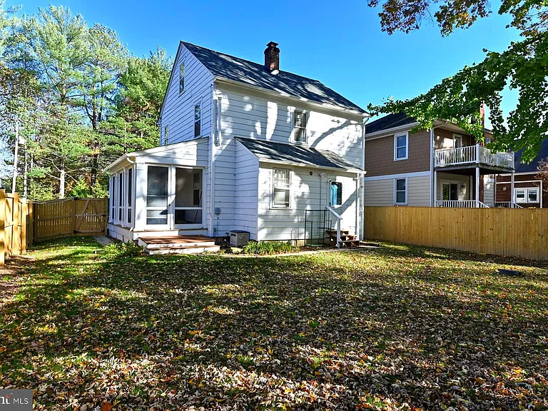 222 Mount Vernon Ave — Photo 9