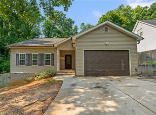 2211 Wanda Dr, Greensboro, NC 27408