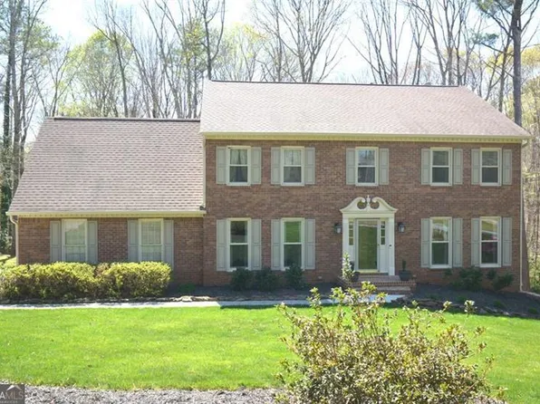 1457 Red Fox Run SW, Lilburn, GA 30047