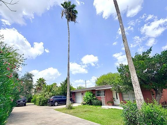 4th image of 1111 Rosemond Ct #2