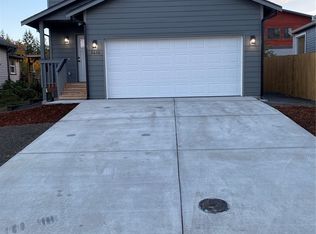 2636 E 2nd St, Port Orchard, WA 98366