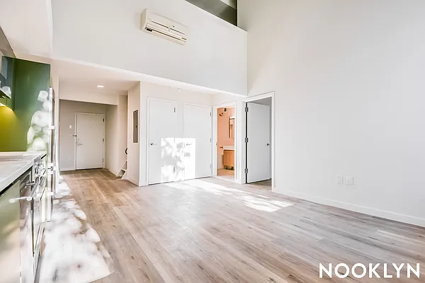 Rented by Nooklyn NYC LLC | media 41