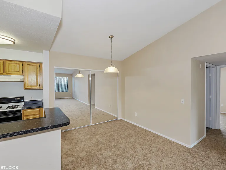 Falcon Trace Apartment Homes — Photo 12