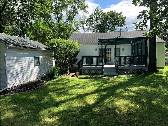 3rd image of 607 Peirson Ave