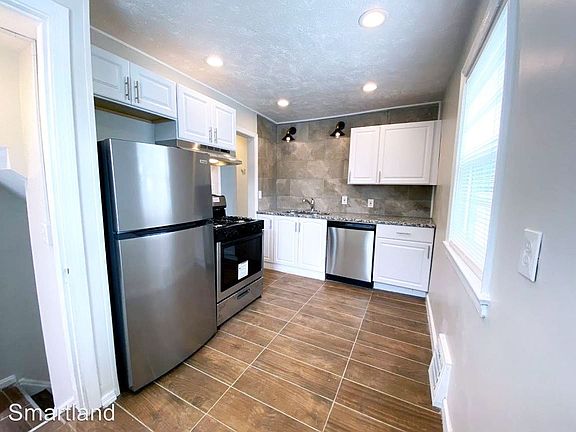 5th image of 4349 Lee Heights Blvd