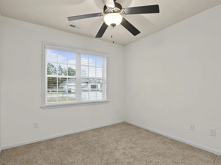 1003 Wt Whitehead Dr — Photo 17