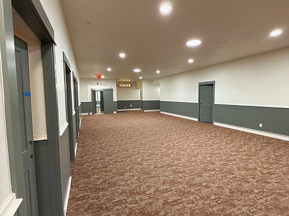 3rd image of 3755 SE High School Dr #103